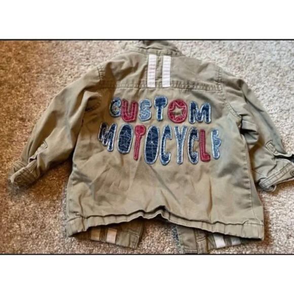 Old Navy Toddler lightweight jacket 18-24 months - Picture 2 of 3